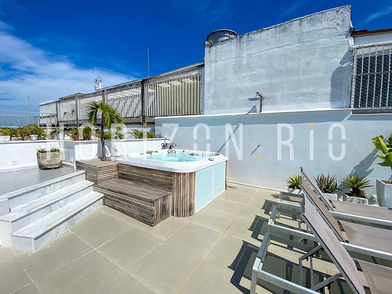 Luxury Penthouse with 2 Suites and Jacuzzi for Rent Ipanema