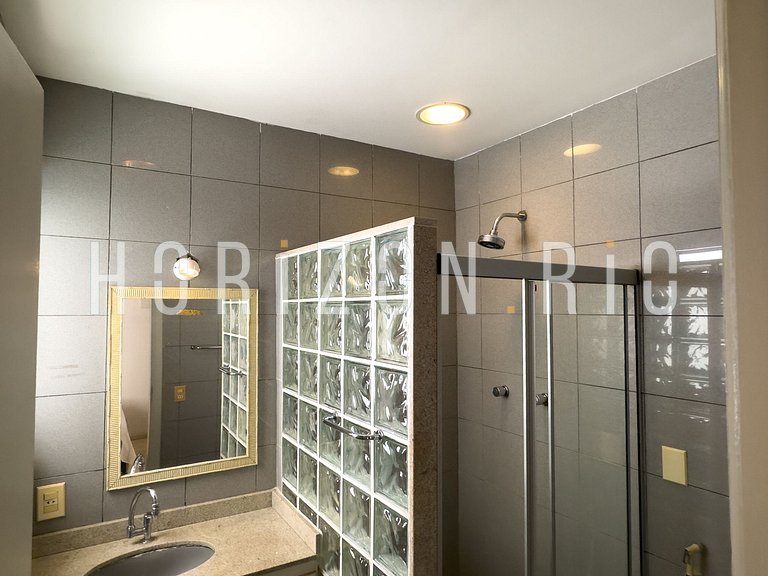 Lindo cobertura com terraço em Ipanema