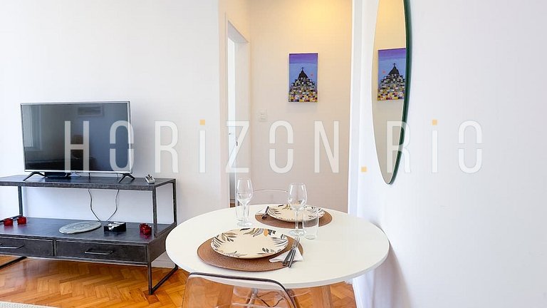 Apartamento Reformado em Ipanema - 2 Dormitórios para Alugar