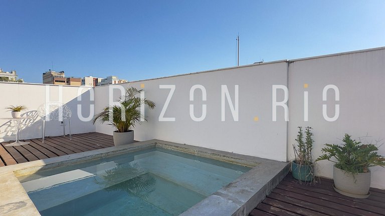 Duplex penthouse with 3 suites in Ipanema