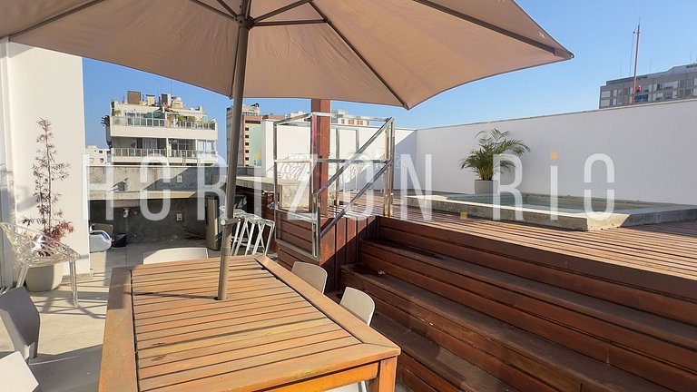Duplex penthouse with 3 suites in Ipanema