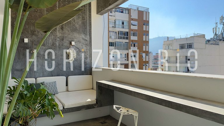 Duplex penthouse with 3 suites in Ipanema