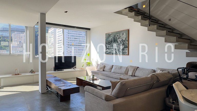 Duplex penthouse with 3 suites in Ipanema
