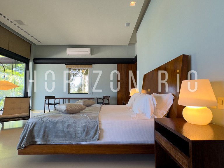 Contemporary House for Rent in São Conrado | 5 Bedrooms