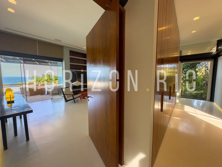 Contemporary House for Rent in São Conrado | 5 Bedrooms