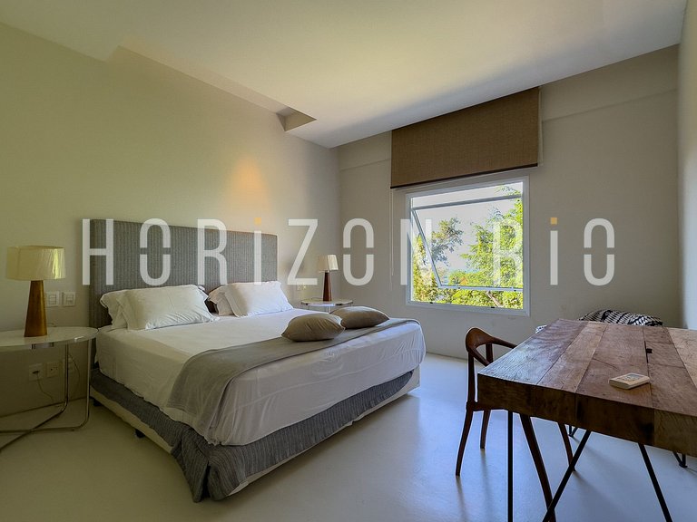 Contemporary House for Rent in São Conrado | 5 Bedrooms