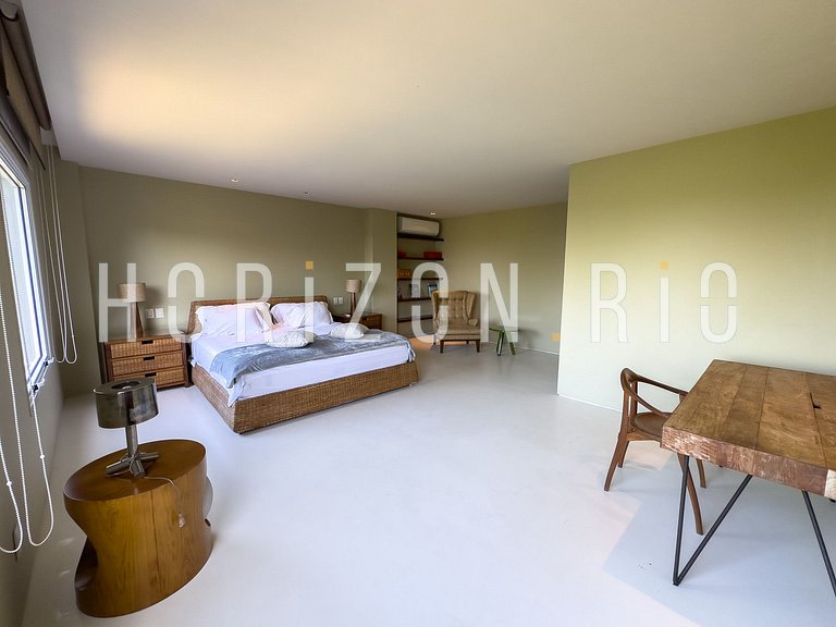 Contemporary House for Rent in São Conrado | 5 Bedrooms