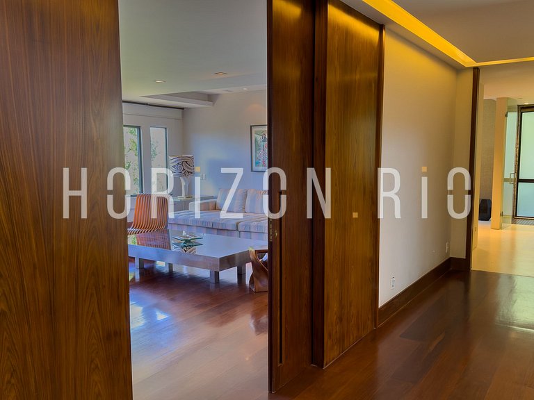 Contemporary House for Rent in São Conrado | 5 Bedrooms