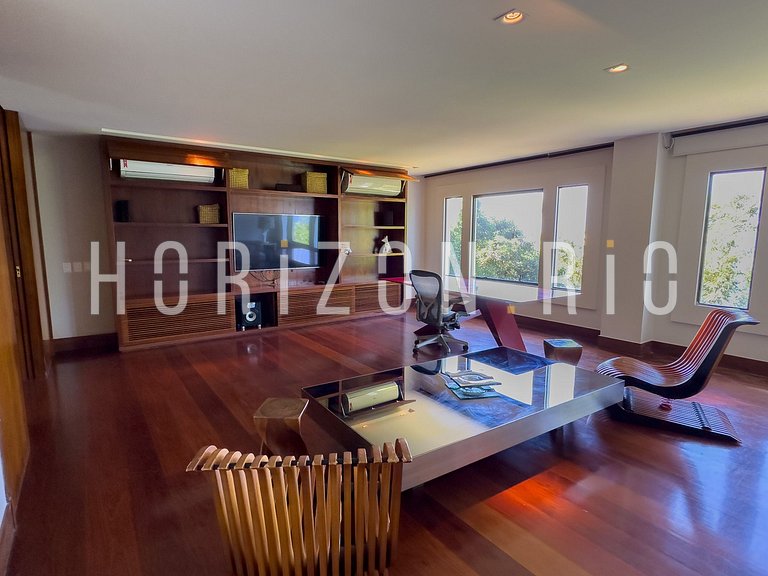 Contemporary House for Rent in São Conrado | 5 Bedrooms
