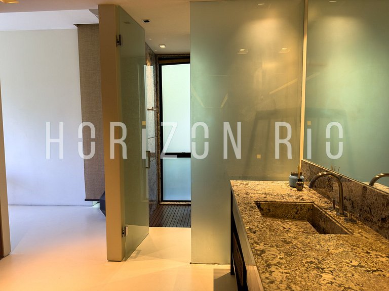 Contemporary House for Rent in São Conrado | 5 Bedrooms