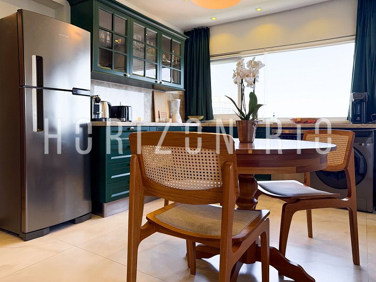 Loft Contemporâneo com 2 Suítes e Vista Panorâmica - Ipanema
