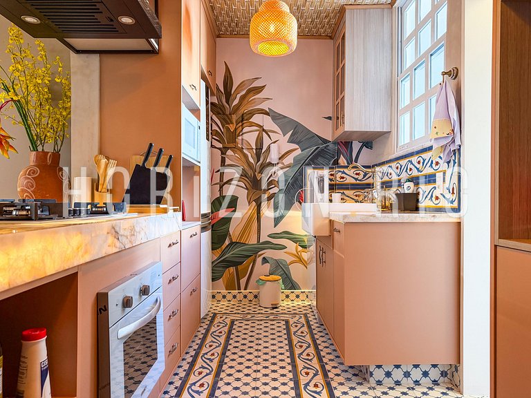 Mediterranean oasis in Copacabana, steps from Sea