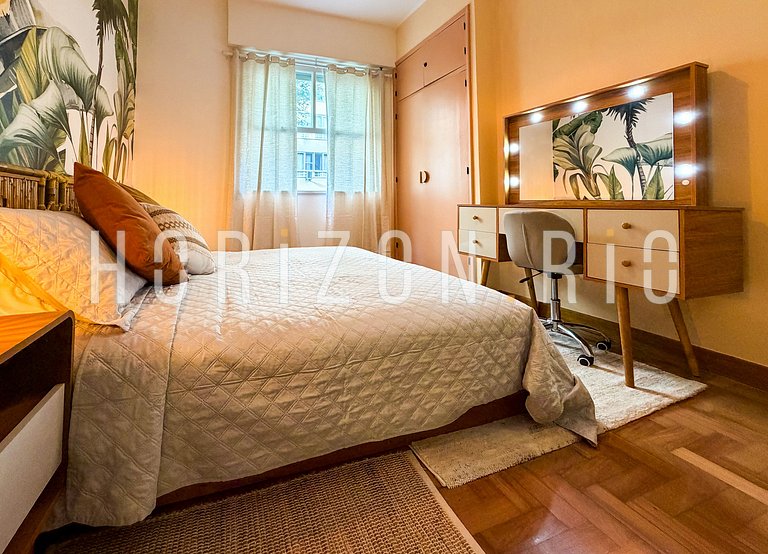 Mediterranean oasis in Copacabana, steps from Sea