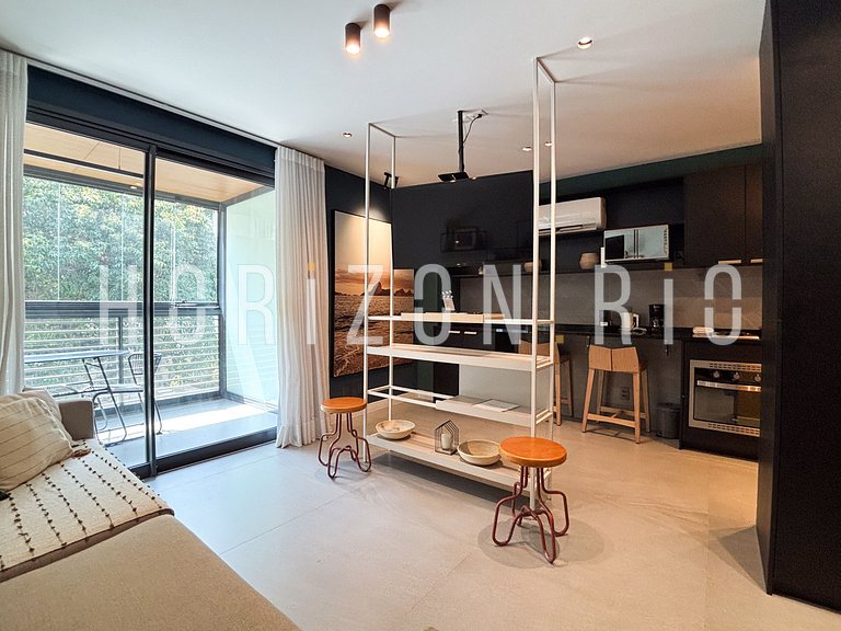 Contemporary Loft for Rent in Ipanema with Pool & Terrace