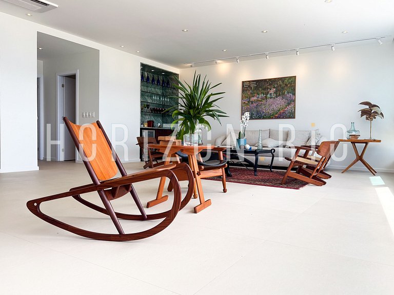 Apartamento de 2 quartos com vista-mar