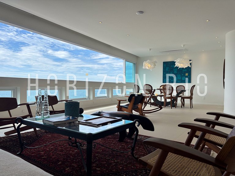 Apartamento de 2 quartos com vista-mar