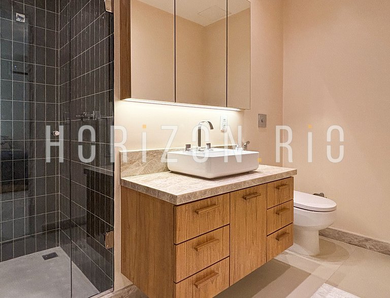 Apartamento de 2 quartos com vista-mar