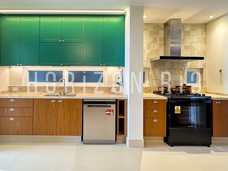 Apartamento de 2 quartos com vista-mar