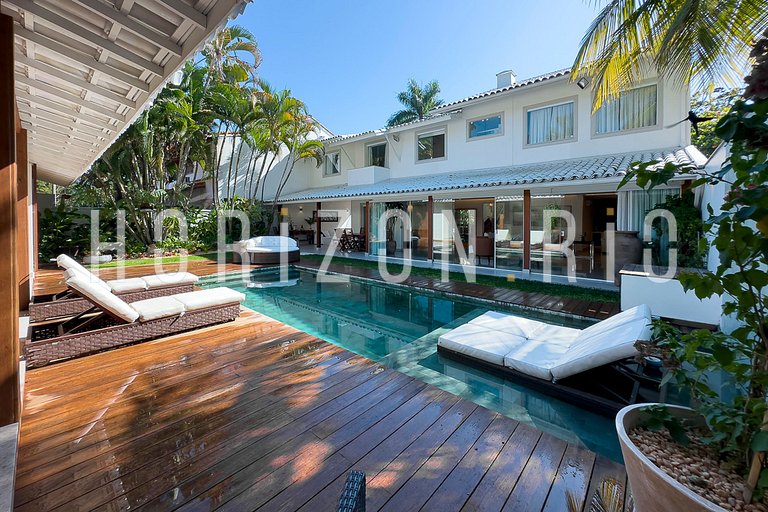 Mansión en Barra da Tijuca para hasta 15 personas