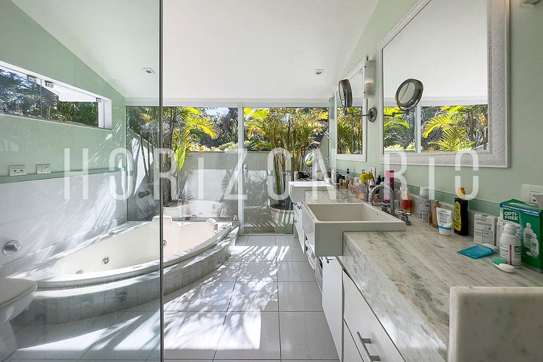 Mansion in Barra da Tijuca for up to 15 people