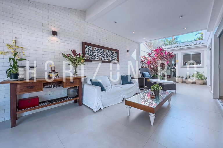 Mansion in Barra da Tijuca for up to 15 people