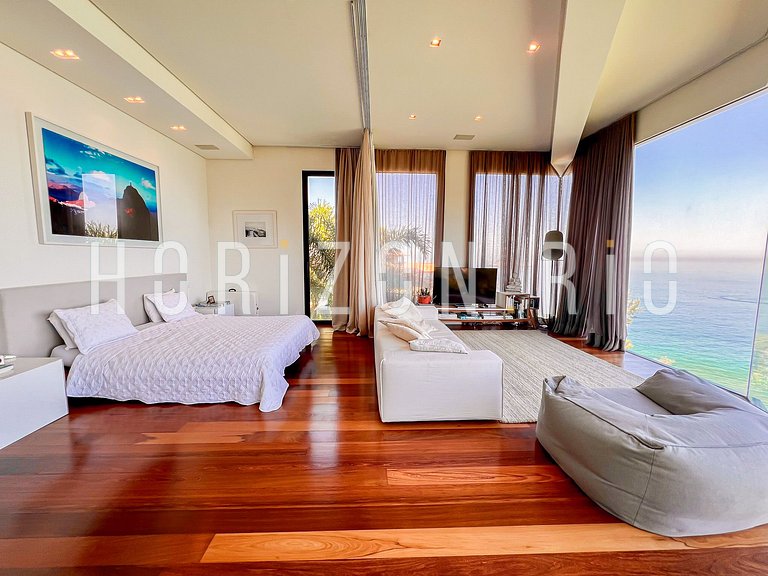 Luxurious 5-Suite House for Rent in Joa - Horizon Rio