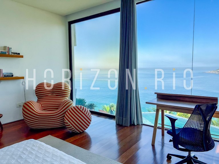 Luxurious 5-Suite House for Rent in Joa - Horizon Rio