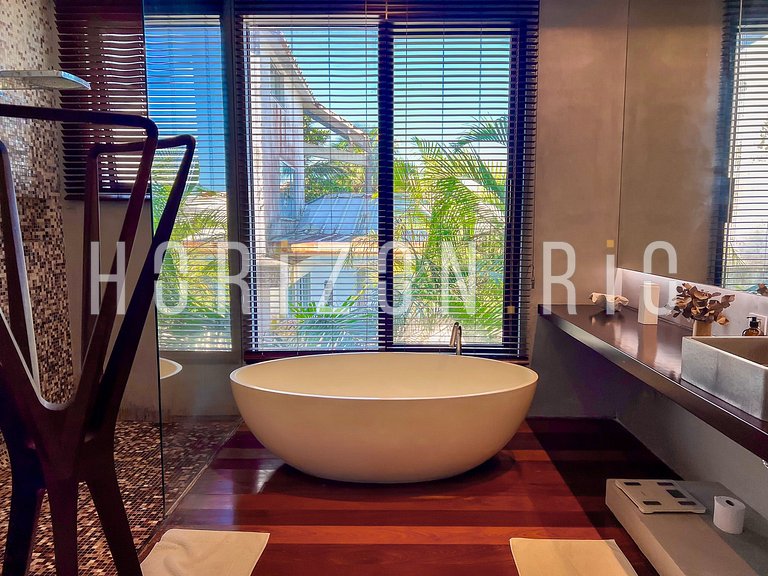 Luxurious 5-Suite House for Rent in Joa - Horizon Rio