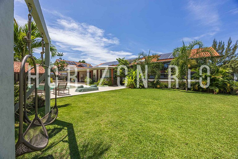7-Suite Mansion Steps from the Beach · Pool