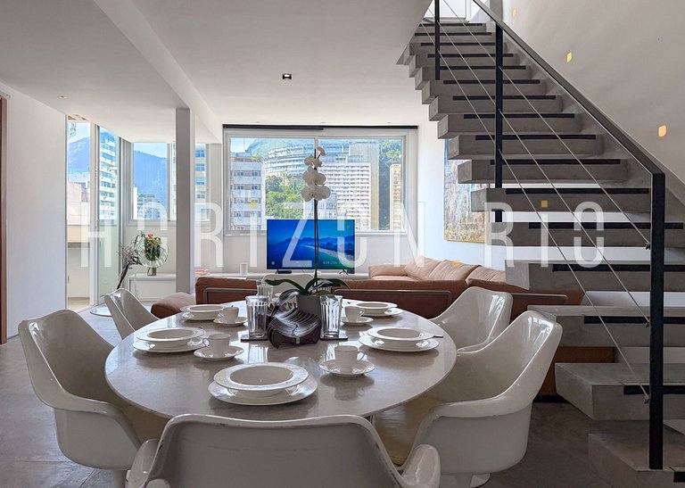 Cobertura duplex com 3 suites em Ipanema