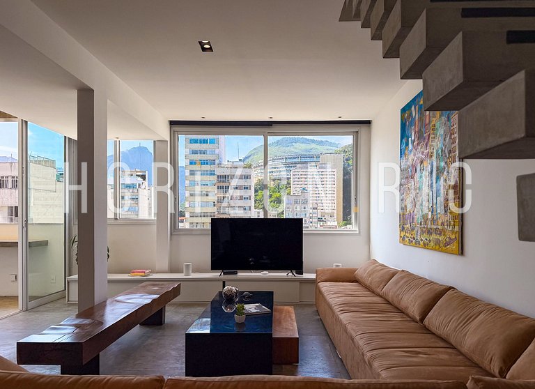 Cobertura duplex com 3 suites em Ipanema