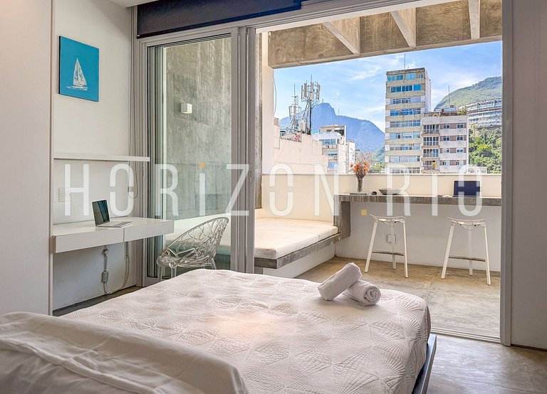 Duplex penthouse with 3 suites in Ipanema