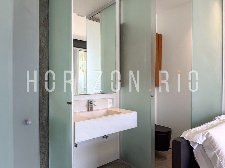 Duplex penthouse with 3 suites in Ipanema